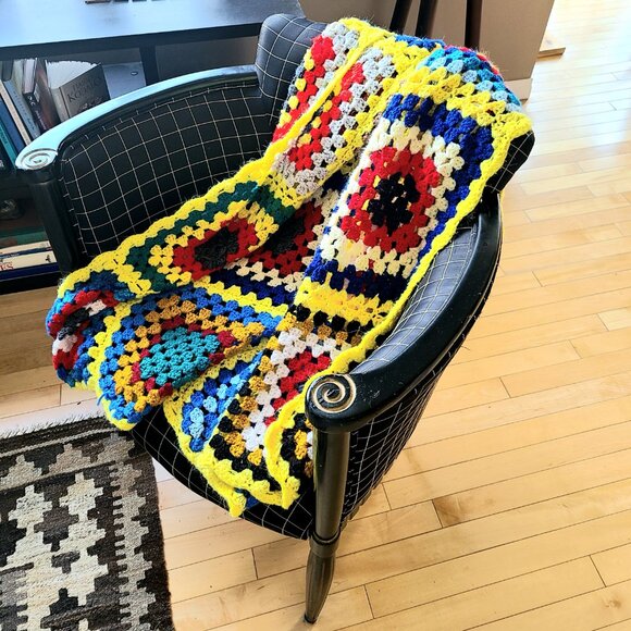 Granny square multicolored crochet throw blanket Afghan. - Picture 2 of 7